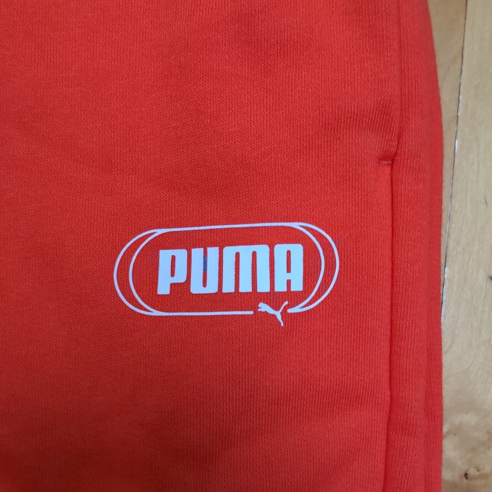 119-**NWT**Puma sweatpants - Picture 2 of 4